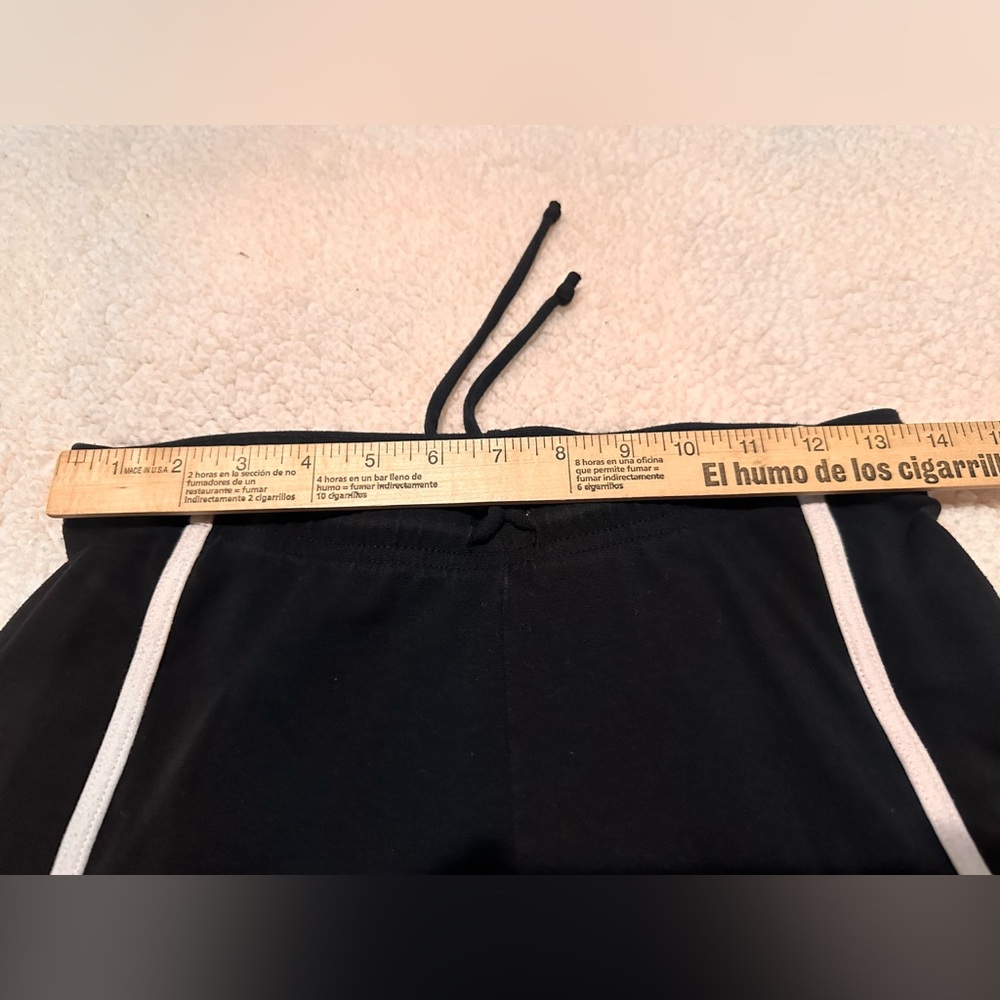 Weekends by Marika Pedal Pusher Clam Digger Capri Pants Black & white size Med - Picture 8 of 8